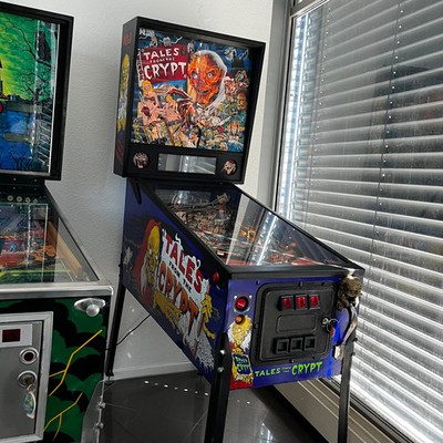 Vintage DataEast Flipper *TALES from the CRYPT*  Pinball *WORKING*