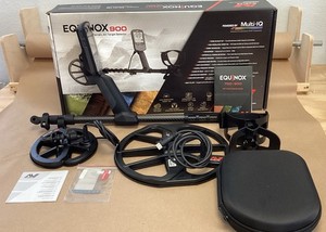 Minelab Equinox 900 Metal Detector 3720-0006