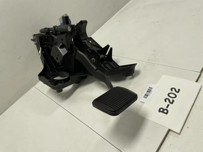 2014 LINCOLN MKT BRAKE PEDAL w / ADJUSTER MOTOR OEM+ - Изображение 2 из 4