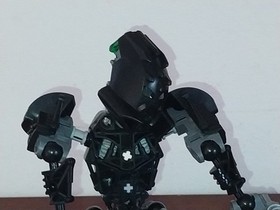 LEGO Bionicle 8603 Toa Whenua (2004) No Box No Instructions