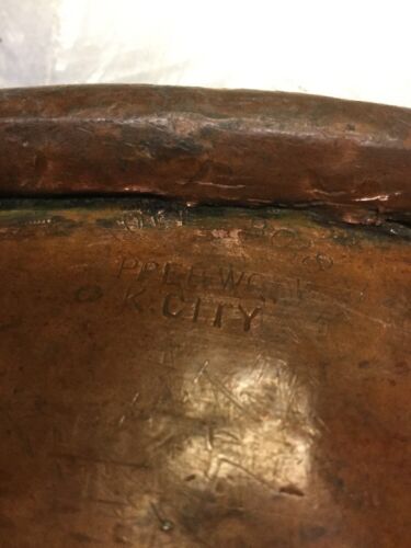 Early 1800's Large Antique Copper Cauldren- Hand Forged - iron handles signed - Picture 3 of 8
