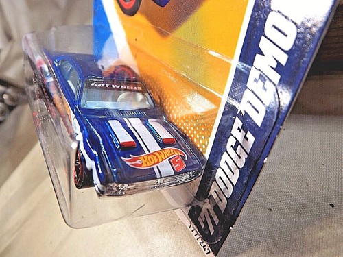 2012 Hot Wheels Walmart HW Banner #177 HW Racing 7/10 71 DODGE DEMON Blue w/MC5s - Picture 4 of 5