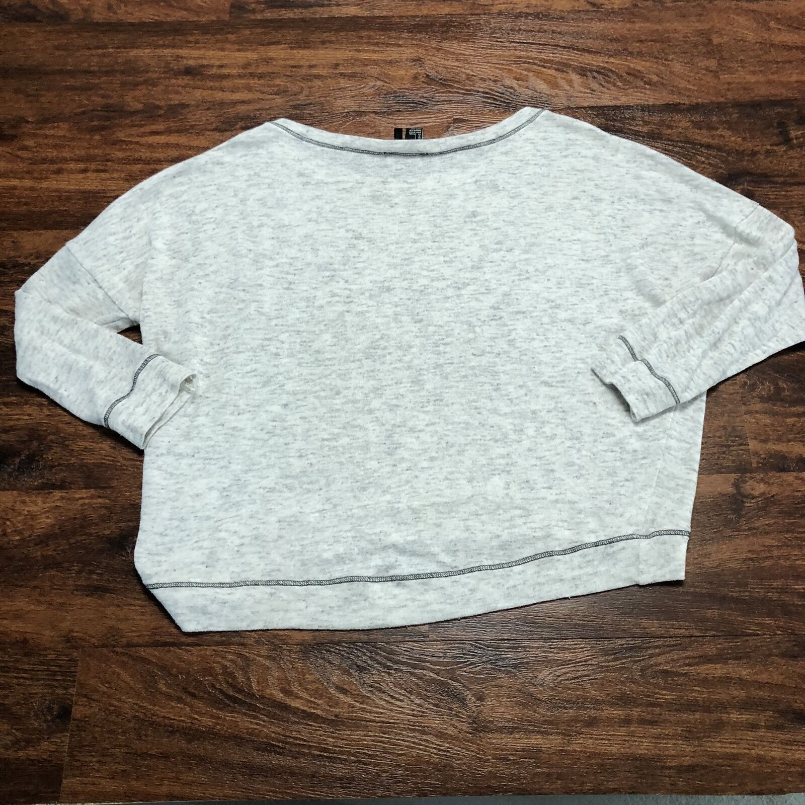 FOREVER 21 Pullover Round Neck Gray Basic T-Shirt… - image 5