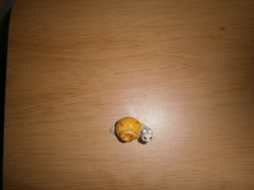 Vintage 'LEPS Peru' mini snail ornament 2.5cm tall 4cm long.(E4) - Picture 6 of 7