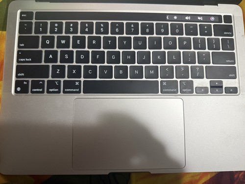 Macbook Pro m2 13 inch 16gb 2022 - Picture 4 of 6