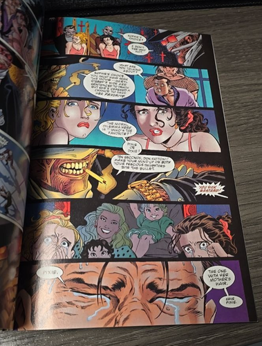Harris Comics Vampirella Ascending Evil 1998 - Picture 2 of 3