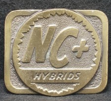 XB07169 VINTAGE 1970s NC HYBRIDS SEEDS AGRICULTURE FARMING MENS BELT BUCKLE