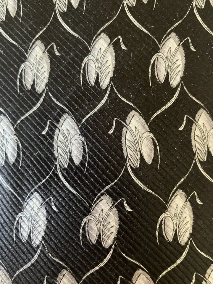 Corbata Joseph & Lyman Para Hombre Corbata Seda Repp Negra Plata Flor Repetición Ancha 58" Foto 3 de 4