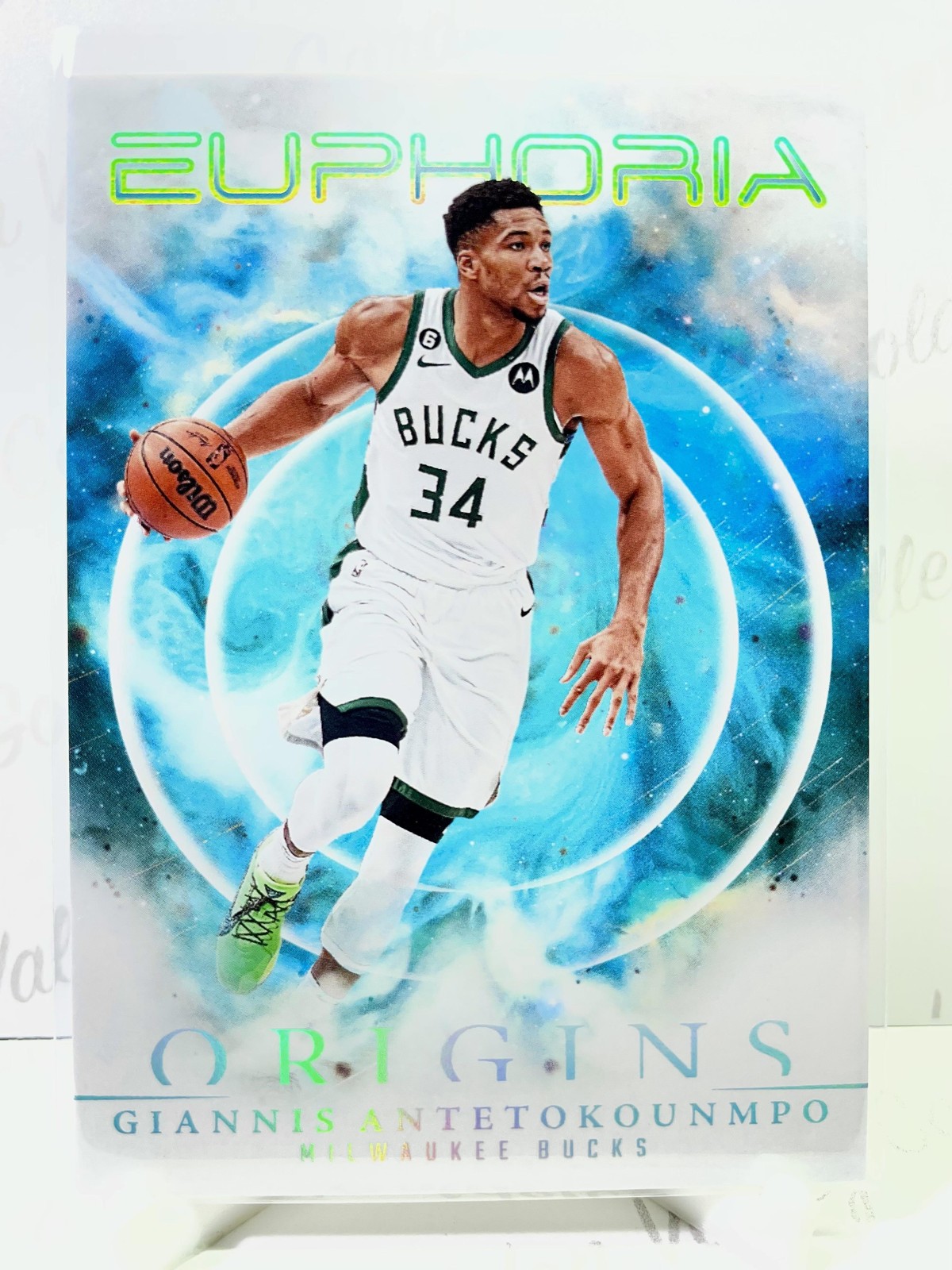2023-24 Panini Origins Euphoria #17 Giannis Antetokounmpo Milwaukee Bucks