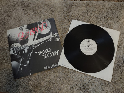 Pezband   Two Old Two Soon Live At Dingwalls!    UK Passport VINYL - FAKE 2
