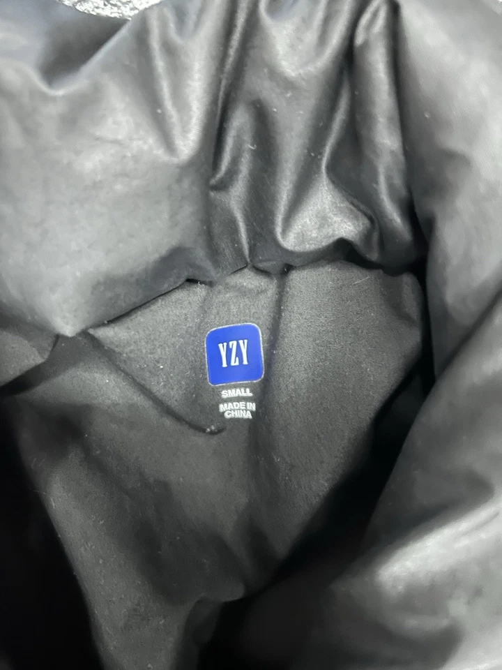 Yeezy YZY x GAP Engineered by Balenciaga Padded Anorak Black Sz Small   - Image 2 of 2