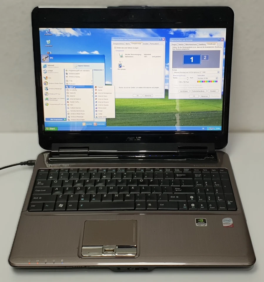ASUS N51V Windows XP Gamer Notebook P8600 320GB 4GB Laptop VGA GF 130M 1GB 15,6"