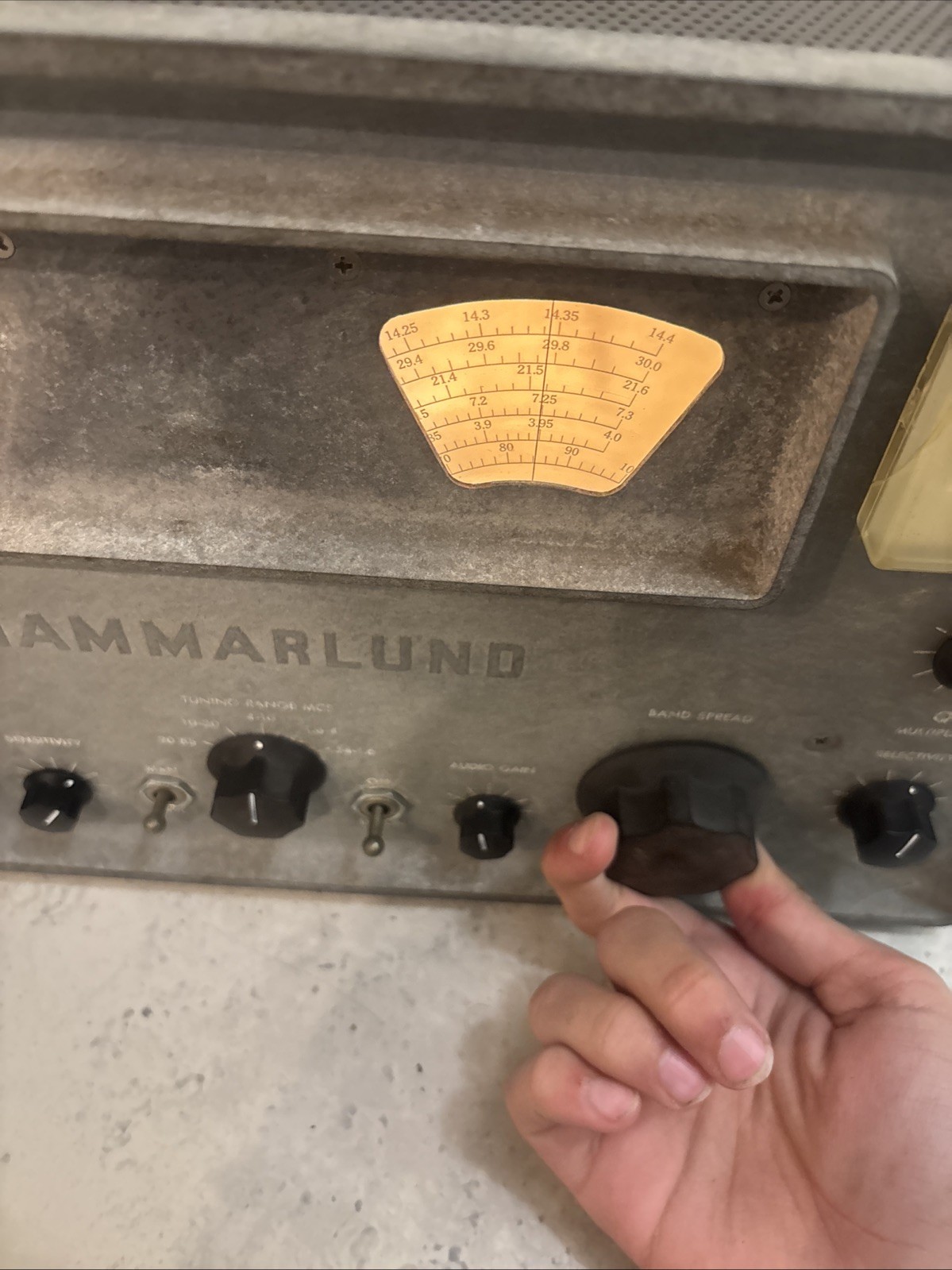 Hammarlund HQ-100 Communications Radio Receiver Power Tested Working Condition