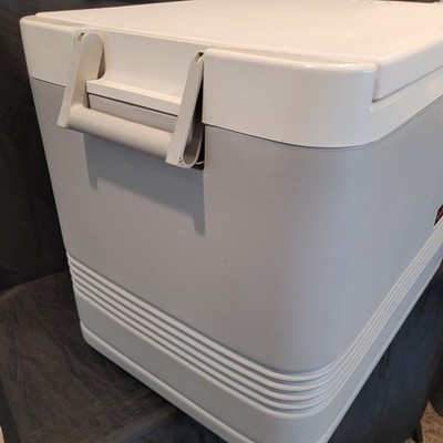 Igloo Kool Mate 36 Portable Thermoelectric Cooler & Warmer 36 Qt