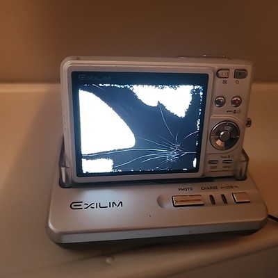 Casio EXILIM ZOOM EX-Z57 5.0MP Digital Camera - Silver for Casio EXILIM ZOOM EX-Z57 5.0MP Digital Camera - Silver for