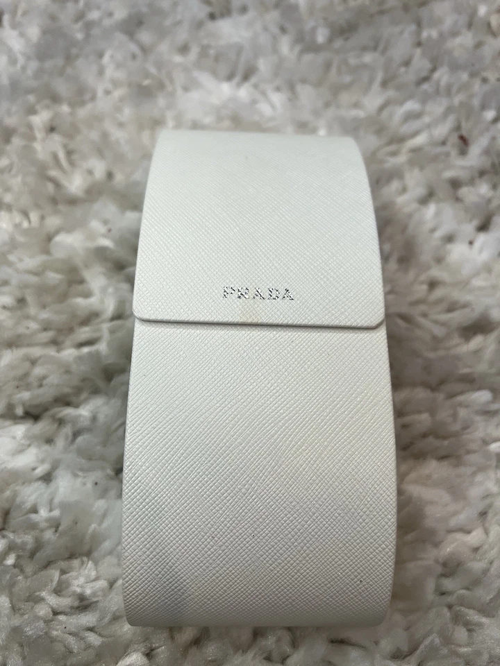 罕见普拉达太阳镜黑色 SPR 27n 带盒和清洁布 — 第 4/4 张图片