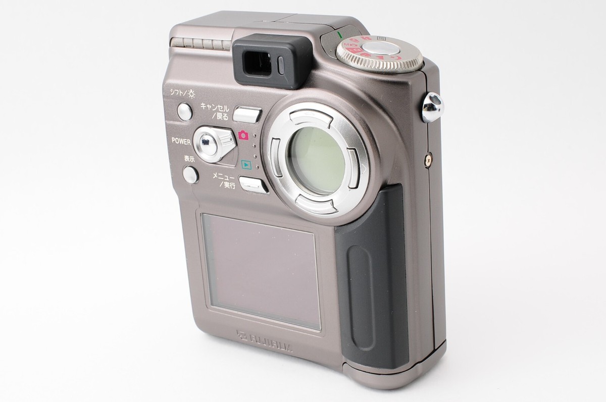 ￼ 美品FUJIFILM FinePix 4700Z デジタルカメラ IMG_9584_99e2d17c-0dff-4a8c-