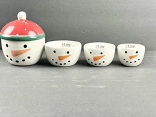 4 Pc Sur La Table Snowman Holiday Nesting Stackable Measuring Cup Set w/ Lid