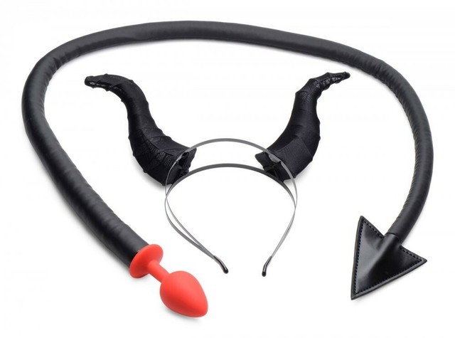 Chery devil anal