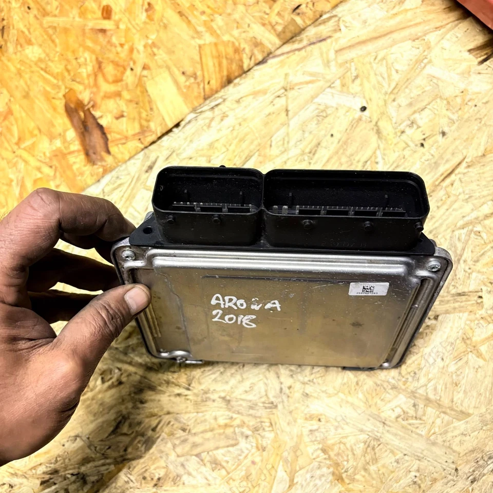 SEAT ARONA MK1 2017-2021 Engine Control Module Unit ECU 04C907309BB - Image 4 of 4