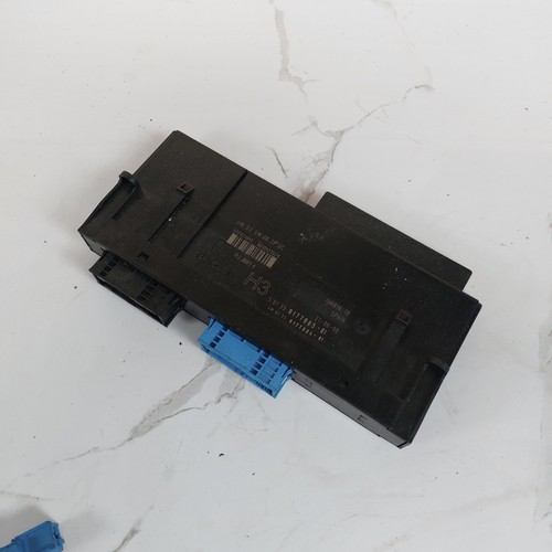 BMW E88 Steuergerät Karosserie Steuergerät H3 Abzweigdose 9177985