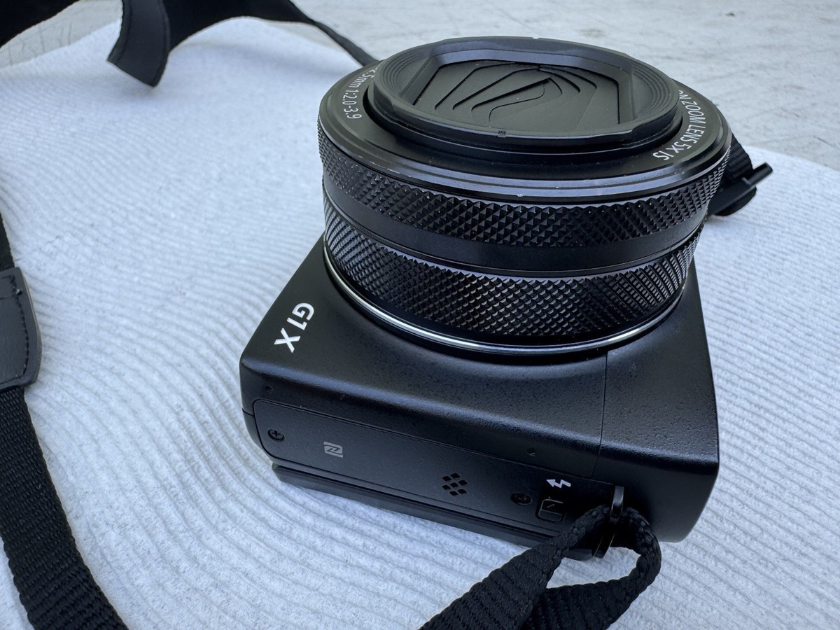 Canon PowerShot G1 X Mark II 9167B001 13.1MP 3in. Digital Camera