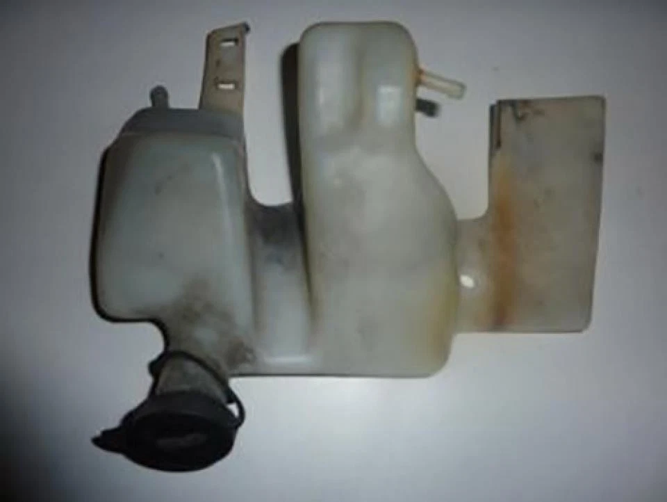 Vase d expansion origine pour Moto Honda 600 Hornet Après 1998 Occasion - Photo 1/1