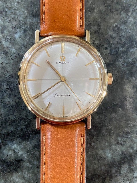 Omega Seamaster, 1960. Esfera de pelo cruzado. Calibre 520. 34mm. ancho, super estado