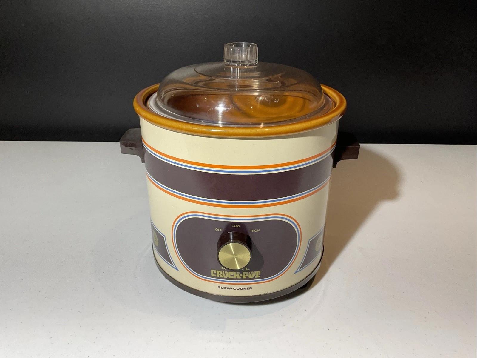 Vintage 70s Rival Crock-Pot USA Stoneware Slow Cooker 3.5 QT 3100 P Retro WORKS
Opens in a new windo