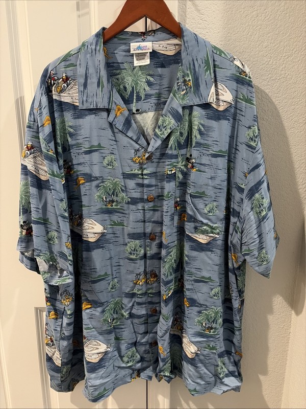 VTG Walt Disney World Shirt Mens 2XL Hawaiian Camp Mickey Mouse Goofy Fishing