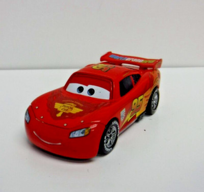 Lighting McQueen 95 World Grand Prix Disney/Pixar Cars 3
