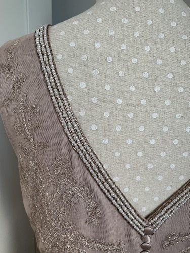 MONSOON BEAUTIFUL TAUPE LACE OVERLAY SLEEVELESS BEADED OCCASION DRESS SIZE 12 - Picture 8 of 17