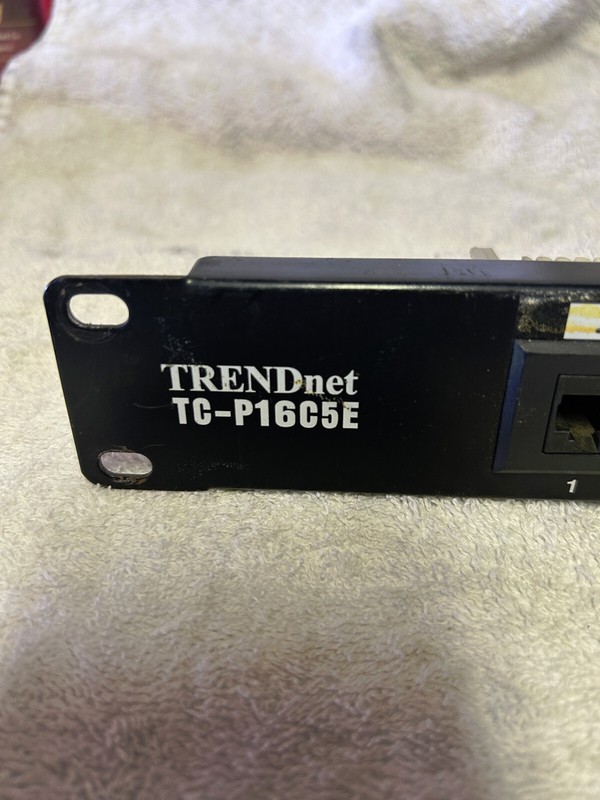 TRENDnet TC-P16C5E 16-Port Cat5e Network Patch Panel