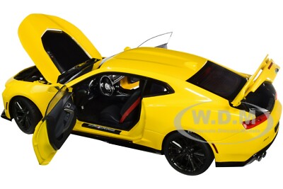 CHEVROLET CAMARO ZL1 BRIGHT YELLOW 1/18 MODEL CAR BY AUTOART 71205