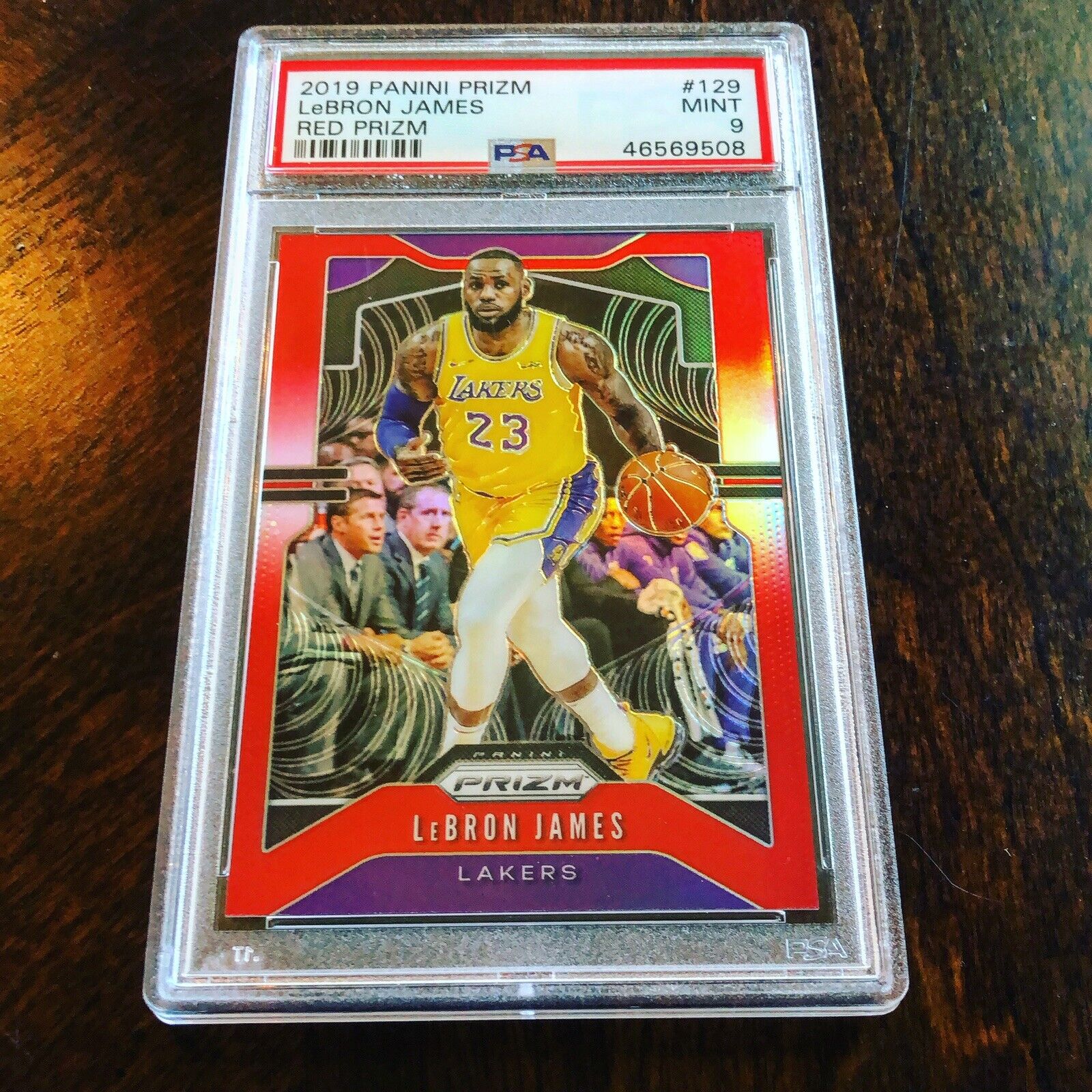 2019-20 Prizm Lebron James Red Refractor Prizm /299 Hot Card PSA 9 MINT  LAKERS