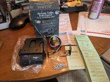 Draw-Tite 20191 I-Stop IQ Electronic Brake Control for up to 3 braking axles 