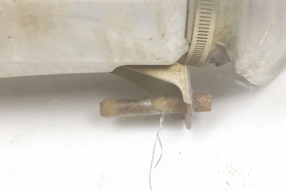 Honda Rancher 420 FM 23 Exhaust Muffler 18300-HR3-A20 52884 Foto 3 de 4