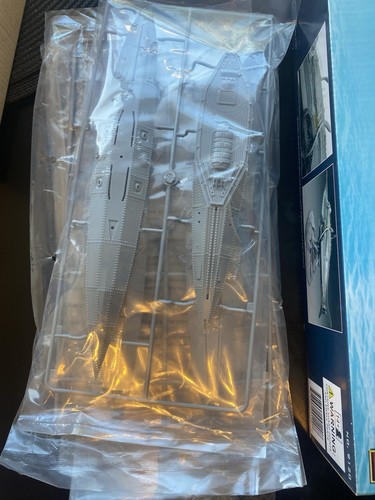 Pegasus Hobby 1/144 20,000 Miles Under The Sea Nautilus Plastic Model Product - Picture 3 of 4