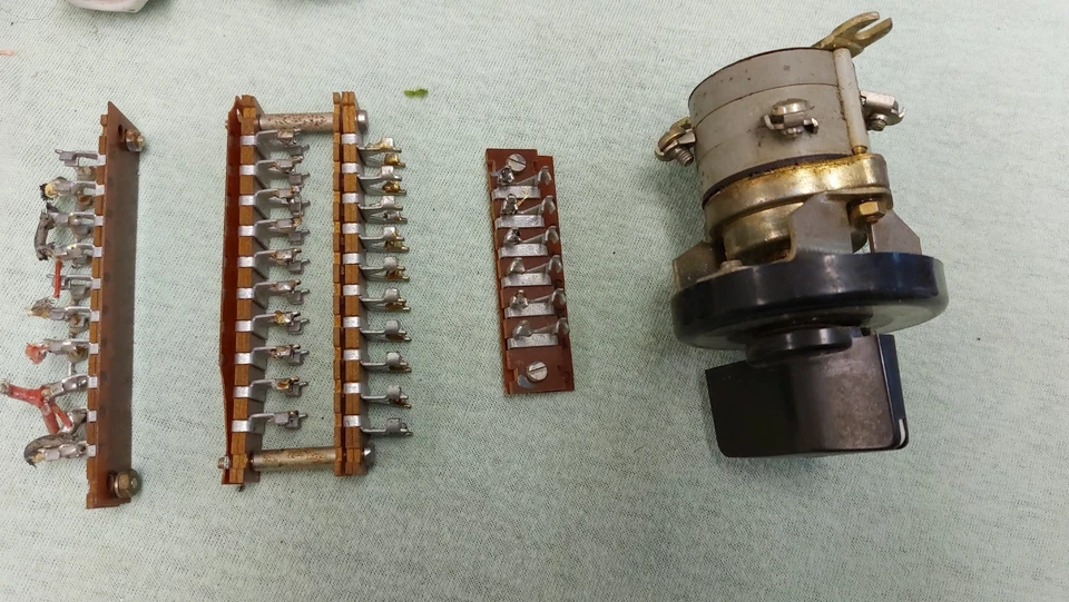 SIEMENS ELA-Anlage Röhrenverstärker 19Zoll Voltmeter Netzschalter Sicherungenp.p - Bild 4 von 4