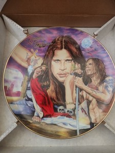OZZY OSBOURNE AUTOGRAPHED 10-1/4" COLLECTOR PLATE 1999 GARTLAN USA SSP #120