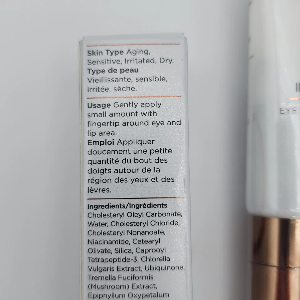 Tratamiento hidratante y reafirmante de ojos y labios Osmosis ILLUMINATE .43 fl oz Foto 3 de 4