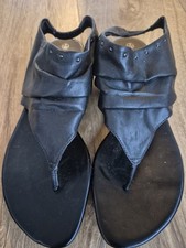 New Look Black Flip Flops 6 39