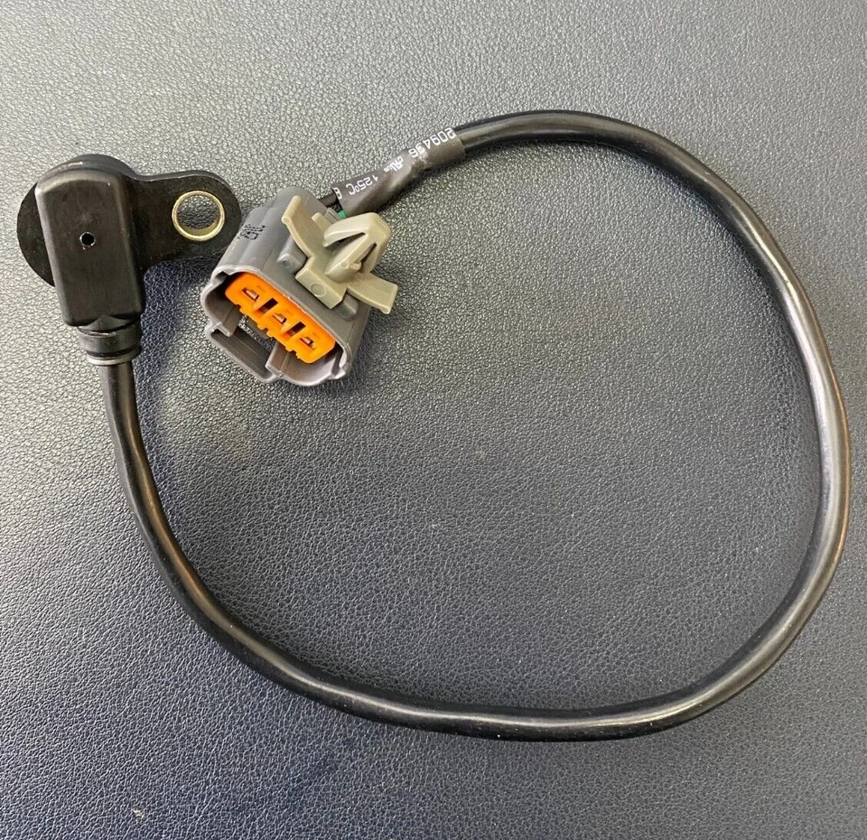 SMP PC120 NEW Crankshaft Position Sensor - Image 3 of 4