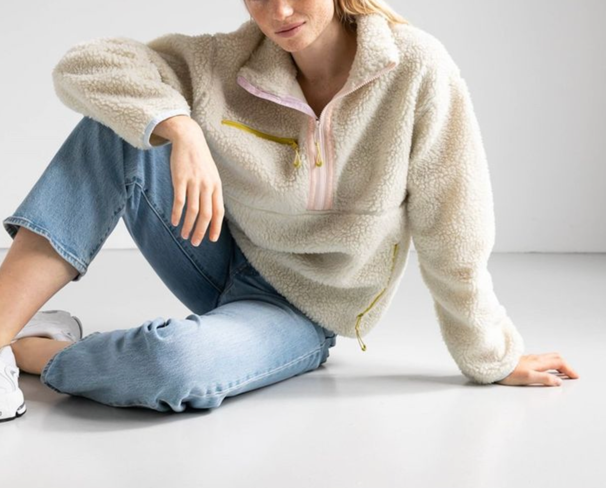 Levi's Women's Cream Long Sleeve Half-Zip Monty Sherpa Pullover