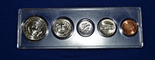 1998 Birth Year Set   Includes Kennedy Half Dollar YS 239 - Afbeelding 2 van 2