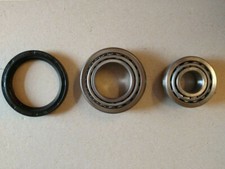 MGB GT V8 1973 - 1976 FRONT WHEEL BEARING KIT WITH OIL SEAL RC335