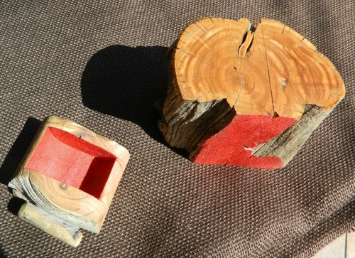 Original Carved Wooden Trinket/Jewelry Box a One of a Kind - Picture 8 of 8