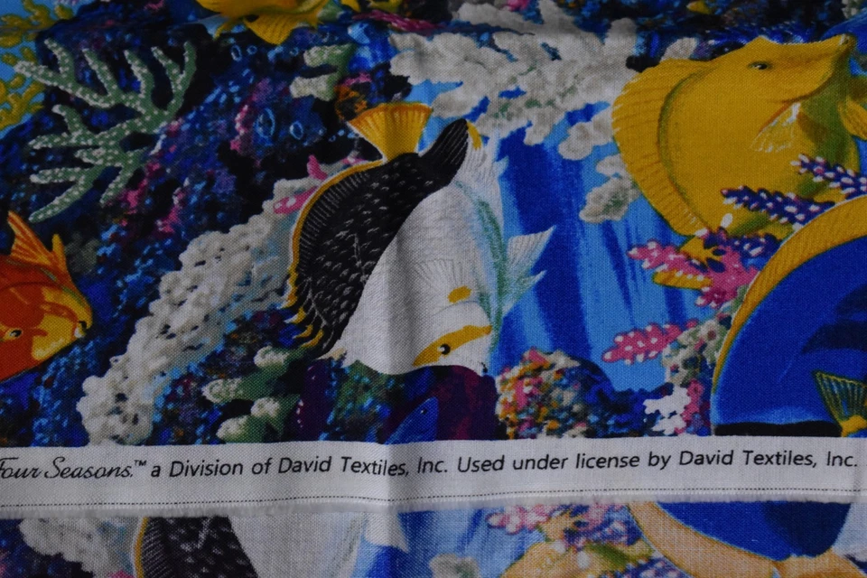 four seasons DAVID TEXTILES cotton fabric FISH SEA LIFE coral 1 Yard X 44" - Image 3 of 4