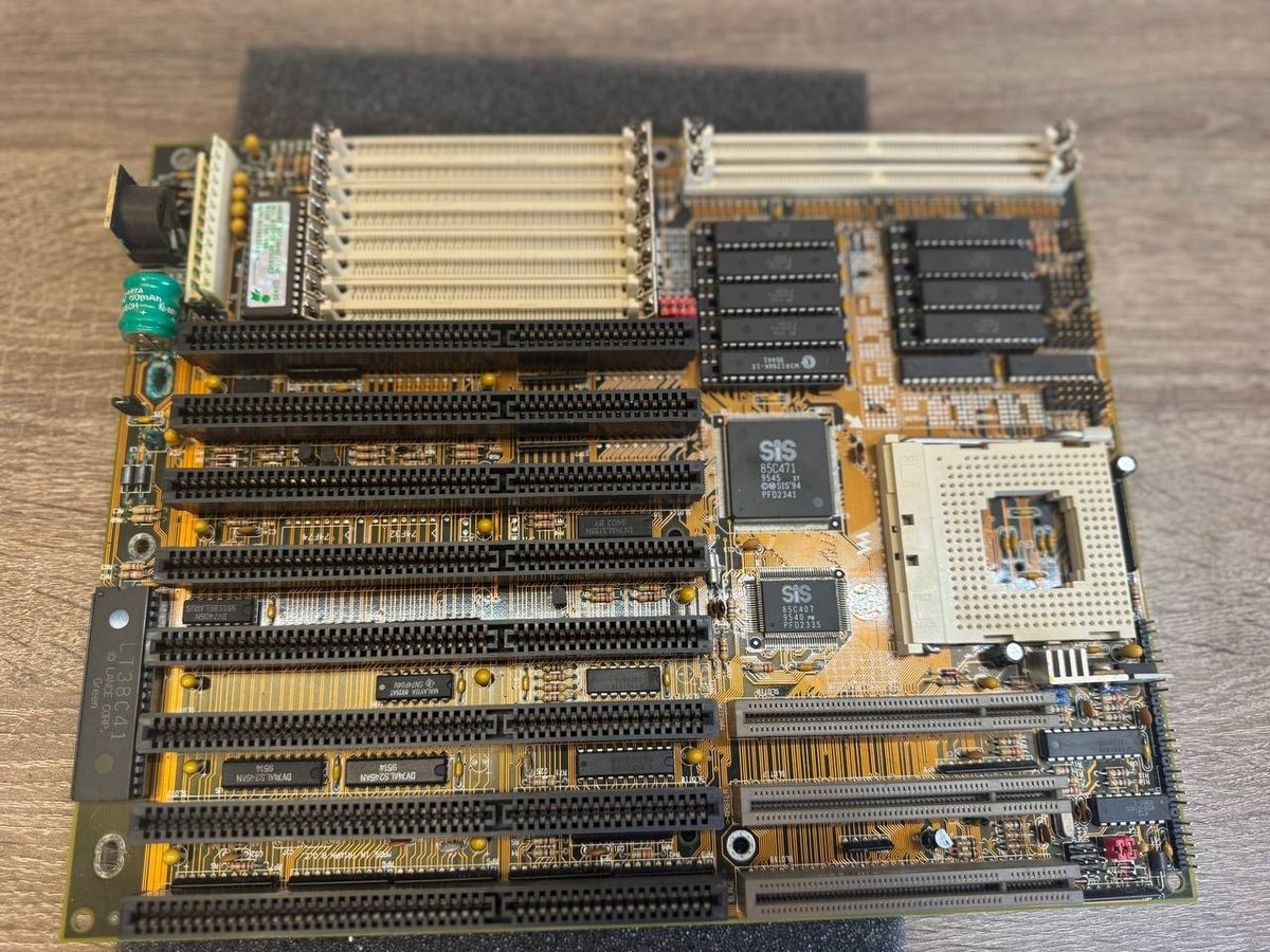 Vintage 486 Socket 3 ISA VLB Motherboard w/ 8 SIMM Slots – SiS