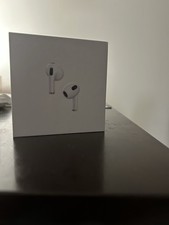 Apple AirPod 4th Generation Bluetooth Earbuds White with Charging Case Sealed